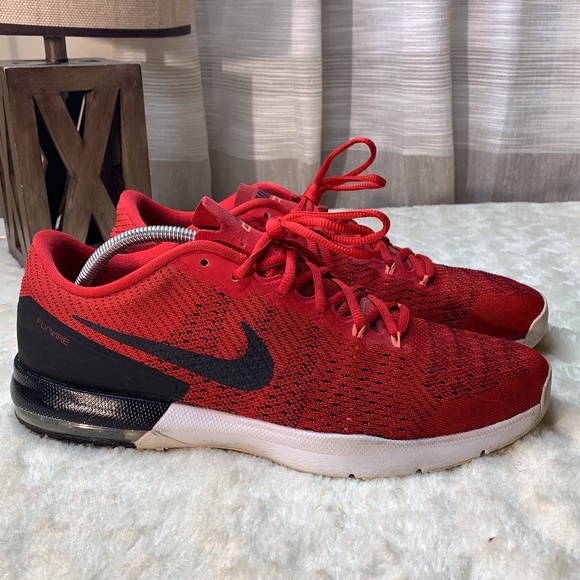nike air max typha flywire